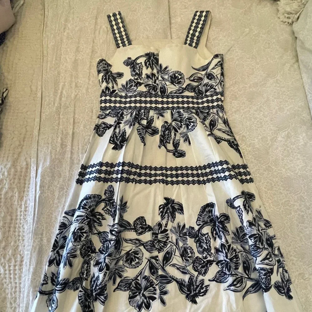 Vince Camuto Blue Floral Dress - size 10 - Picture 1 of 9